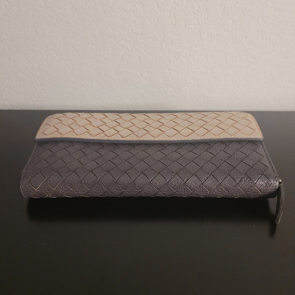 BOTTEGA VENETA  INTRECCIATO Flap Wallet - Picture 13 of 16